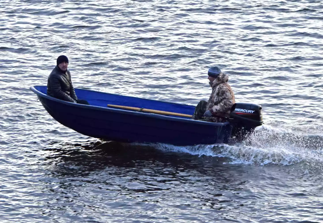 Стеклопластиковая лодка Neman-340 (тримаран) в Кисловодске