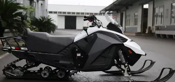 Снегоход ULAR 220 в Кисловодске