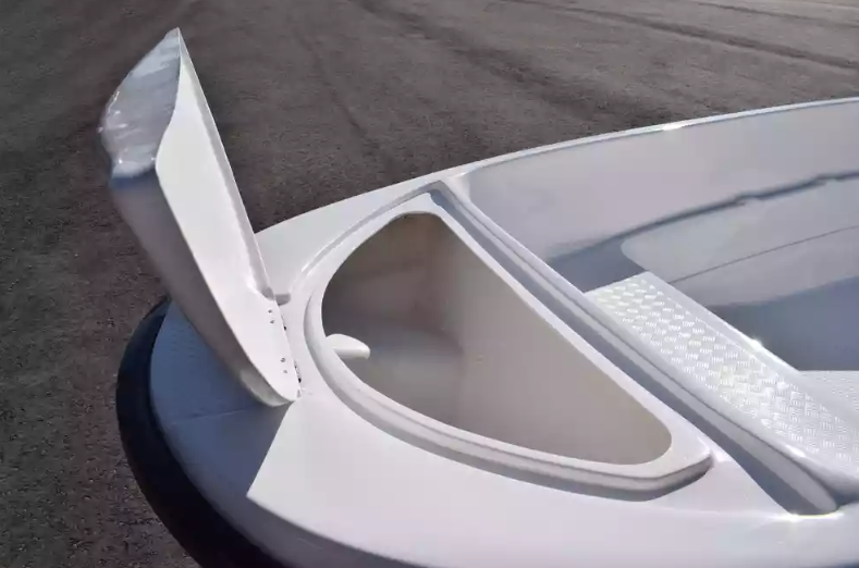 Стеклопластиковая лодка Пингвин (тримаран) в Кисловодске