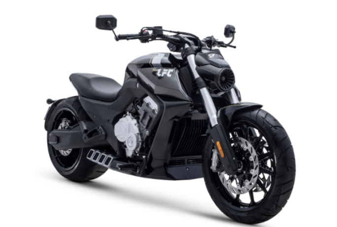 Мотоцикл Benda LFC 700 в Кисловодске