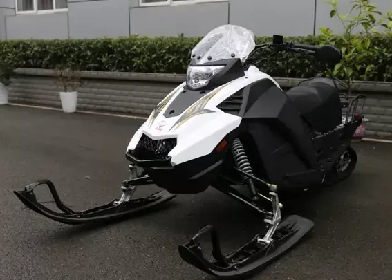 Снегоход ULAR 220 в Кисловодске