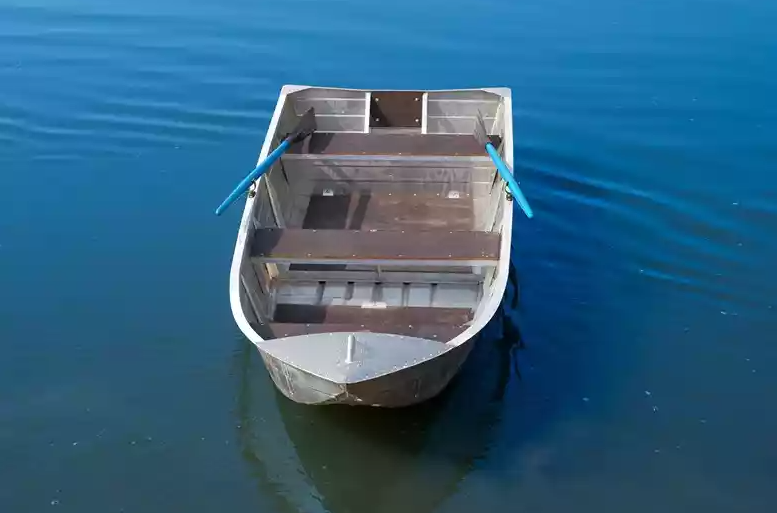 Алюминиевая лодка Вятка-Профи 32 в Кисловодске