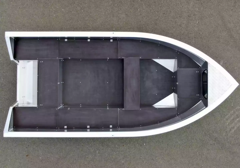 Алюминиевая лодка  Неман-420 в Кисловодске