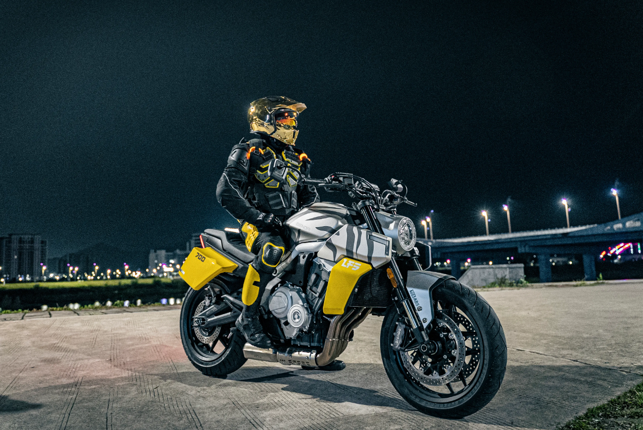 Мотоцикл Benda LFS 700 в Кисловодске