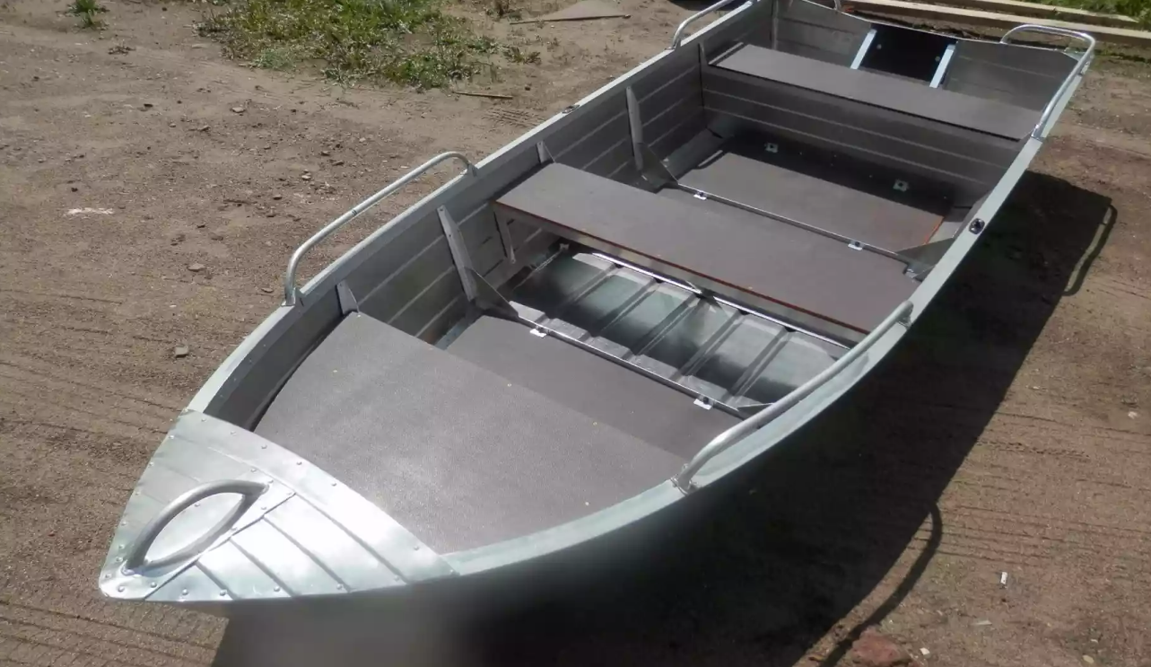 Алюминиевая лодка Вятка-Профи 32 в Кисловодске