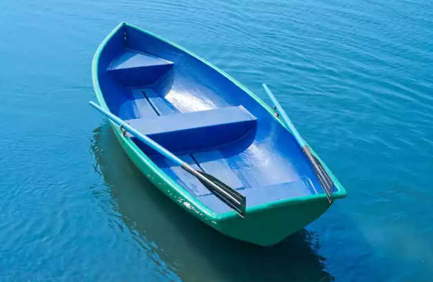 Стеклопластиковая лодка Дельфин в Кисловодске