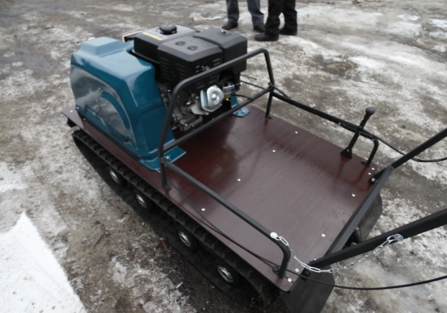 Мотобуксировщик AhtaR LR13 с реверс-вариатором Буран (задний ход) в Кисловодске