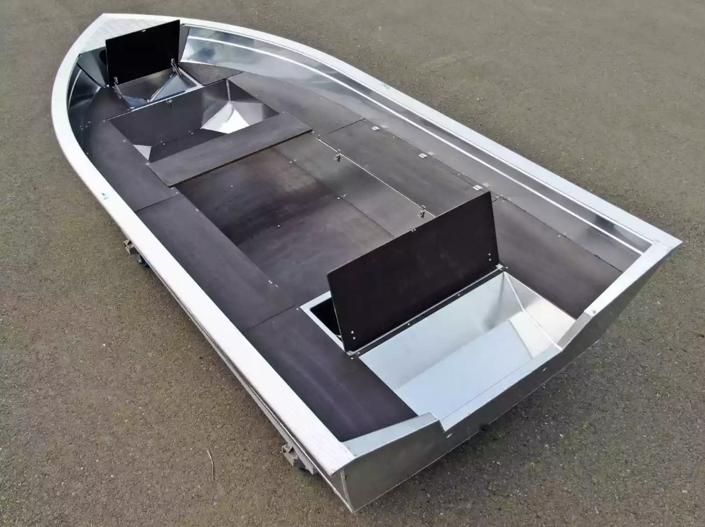 Алюминиевая лодка  Неман-420 в Кисловодске