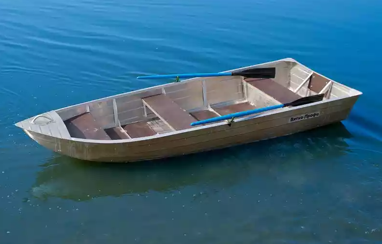 Алюминиевая лодка Вятка-Профи 32 в Кисловодске