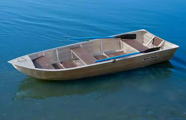 Алюминиевая лодка Вятка-Профи 37 в Кисловодске