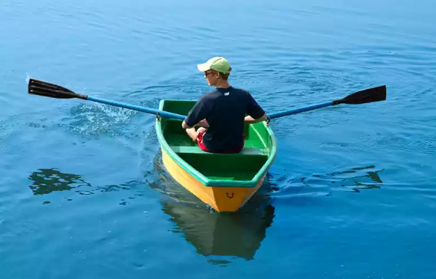 Стеклопластиковая лодка Малютка в Кисловодске