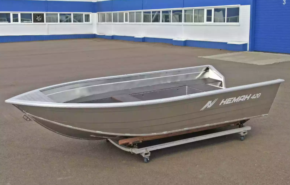 Алюминиевая лодка  Неман-420 в Кисловодске