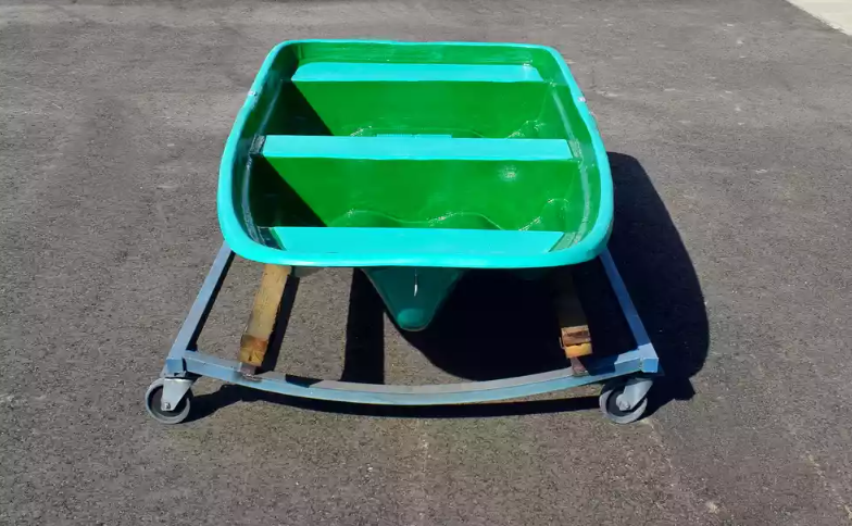 Стеклопластиковая лодка Старт (тримаран) в Кисловодске