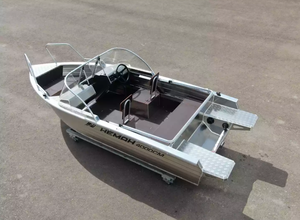 Алюминиевая лодка  Неман-400 DCM NEW в Кисловодске