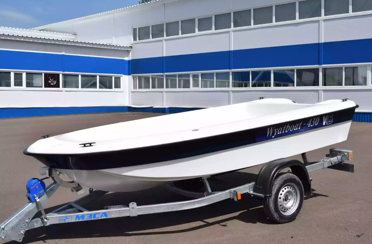 Стеклопластиковая лодка Wyatboat 430 тримаран в Кисловодске