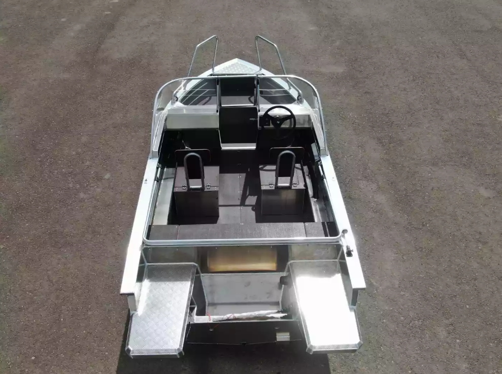 Алюминиевая лодка  Неман-400 DCM NEW в Кисловодске