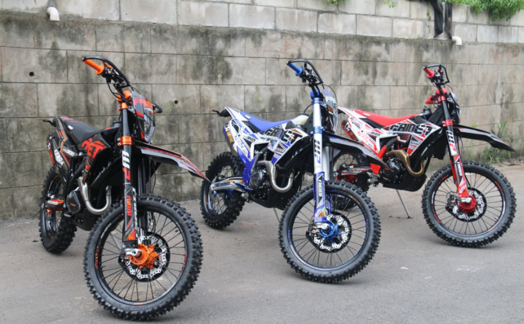 Кроссовый мотоцикл FAIDET NC300S ULTRA WP в Кисловодске