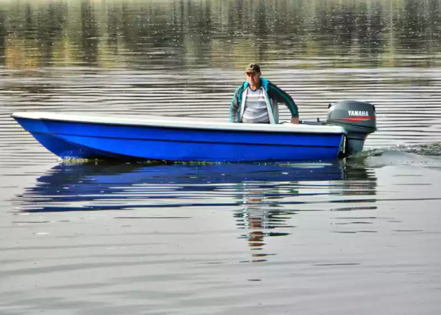 Стеклопластиковая лодка Wyatboat 430 тримаран в Кисловодске