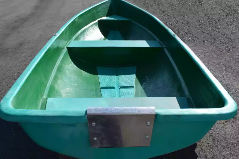 Стеклопластиковая Лодка Голавль в Кисловодске