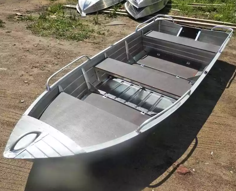Алюминиевая лодка Вятка-Профи 37 в Кисловодске