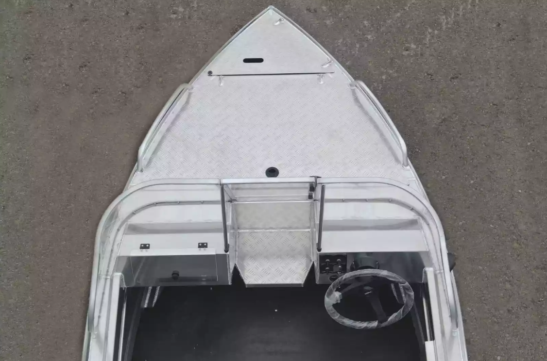 Алюминиевая лодка  Neman-400 PRO в Кисловодске