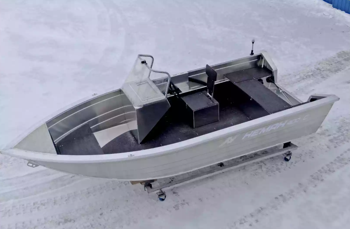 Алюминиевая лодка Неман-400 С в Кисловодске