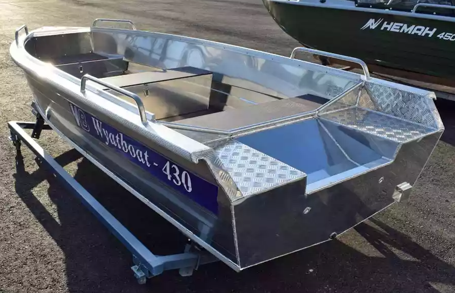Алюминиевая лодка  Wyatboat-430 Р в Кисловодске