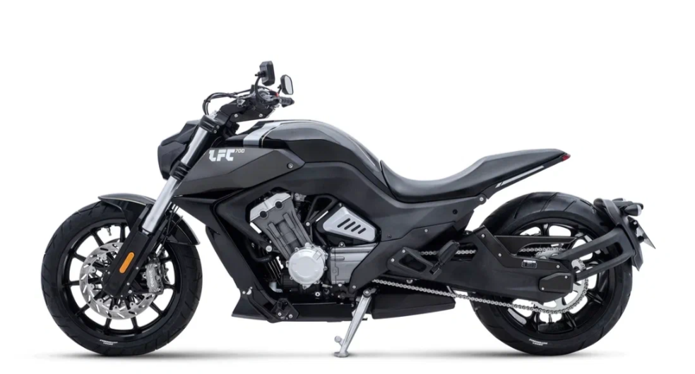 Мотоцикл Benda LFC 700 в Кисловодске