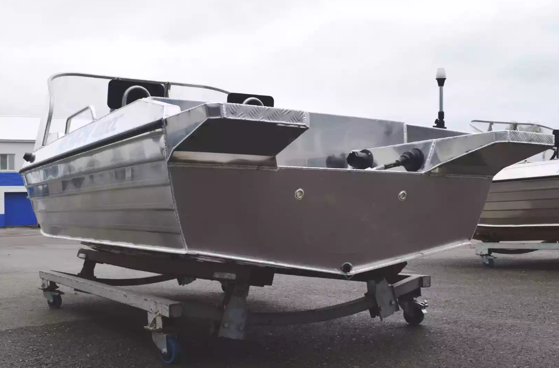 Алюминиевая лодка  Neman-400 DC в Кисловодске