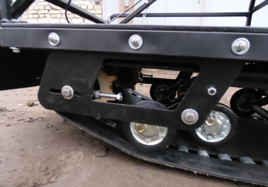 Мотобуксировщик AhtaR Зима 15 л/с с вариатором в Кисловодске