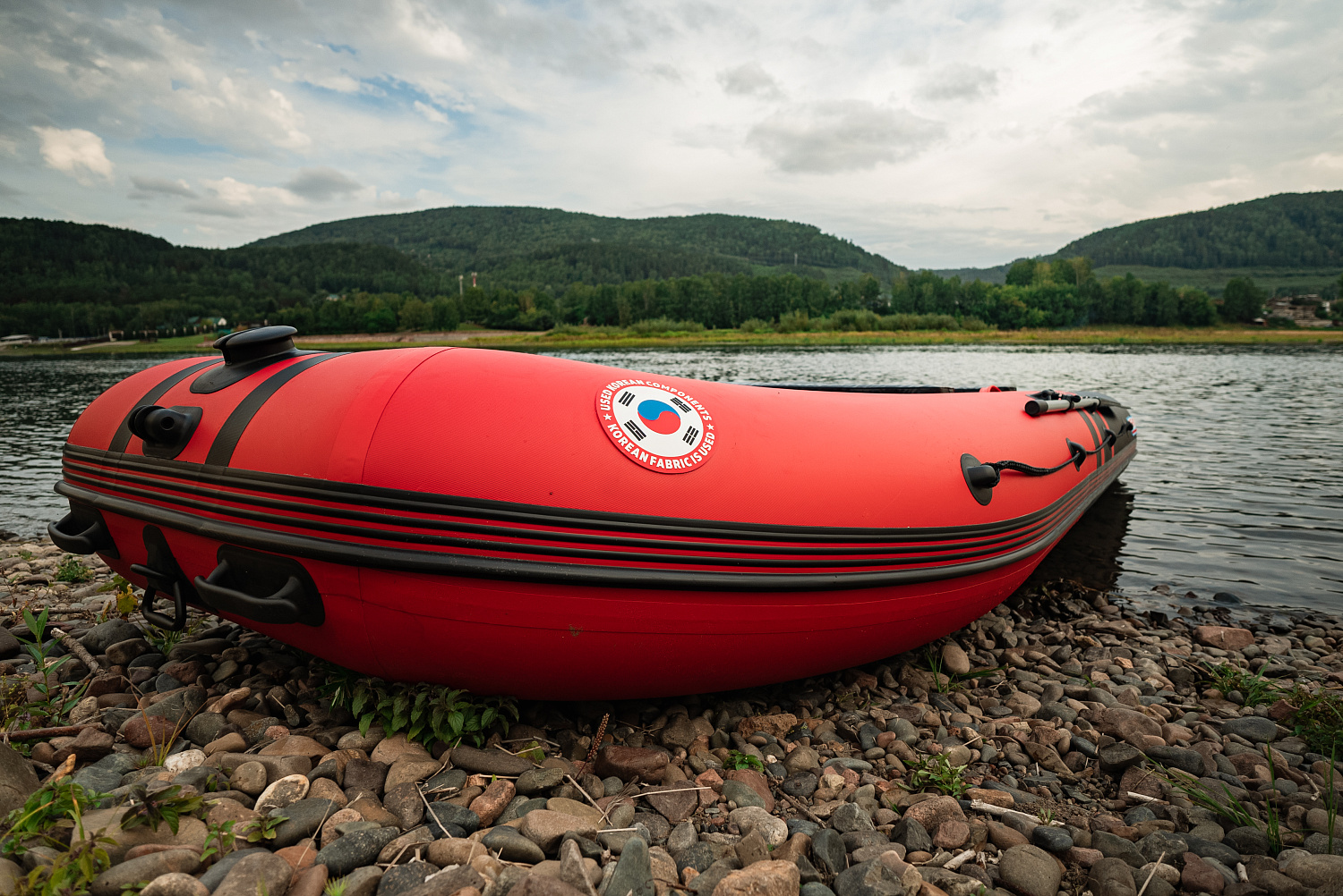 Лодка MISHIMO RIVER FJET PRO 400 под водомет в Кисловодске