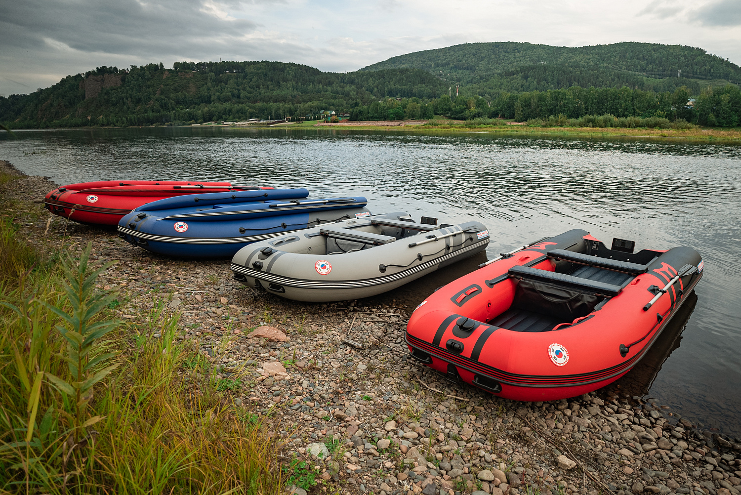 Лодка MISHIMO RIVER FJET PRO 400 под водомет в Кисловодске