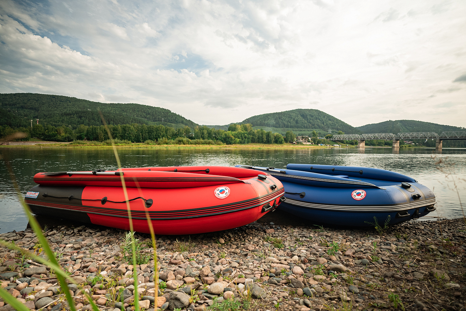 Лодка MISHIMO RIVER FJET PRO 400 под водомет в Кисловодске