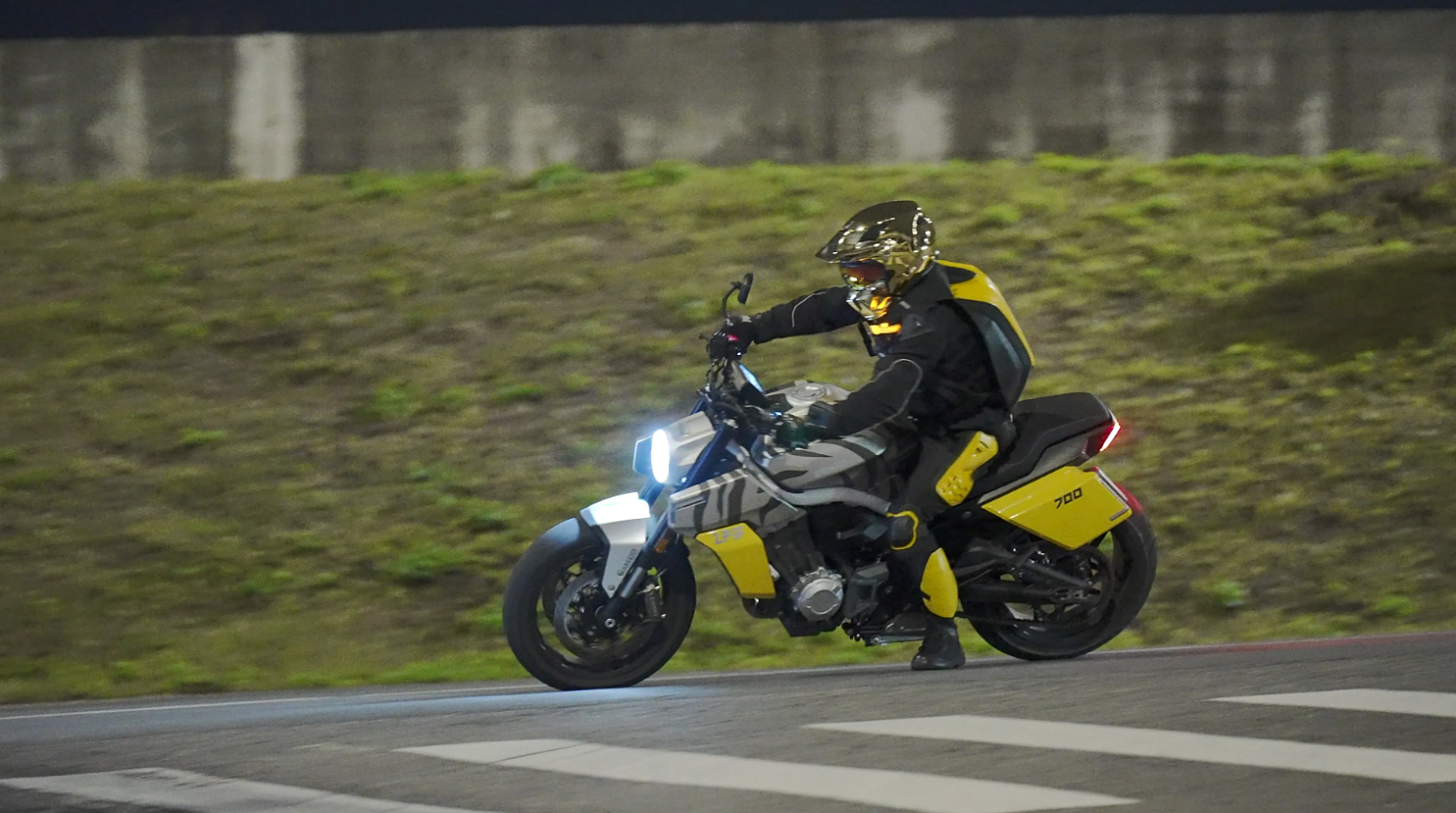 Мотоцикл Benda LFS 700 в Кисловодске