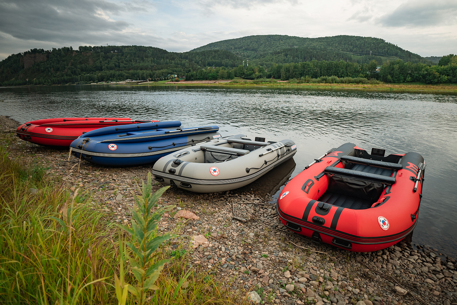 Лодка MISHIMO RIVER FJET PRO 400 под водомет в Кисловодске
