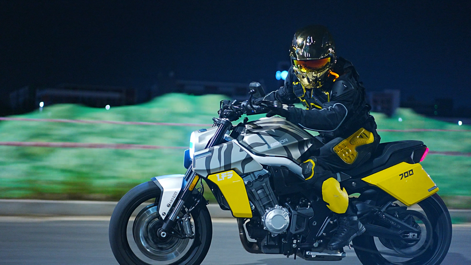 Мотоцикл Benda LFS 700 в Кисловодске